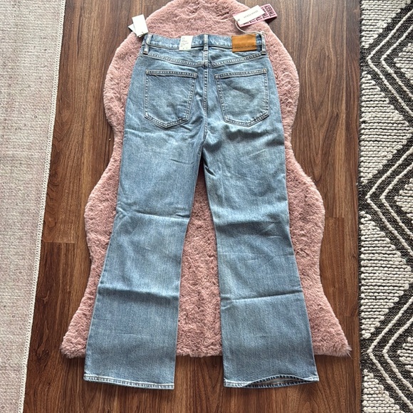 Aritzia Twiggy Denim Forum Light Blue Flare Leg Jeans - Picture 5 of 6